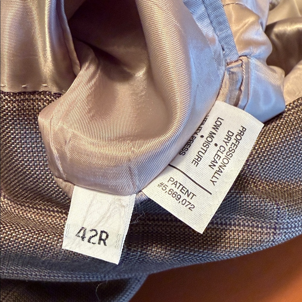 Hart Schaffner Marx Sport Coat - Picture 5 of 17